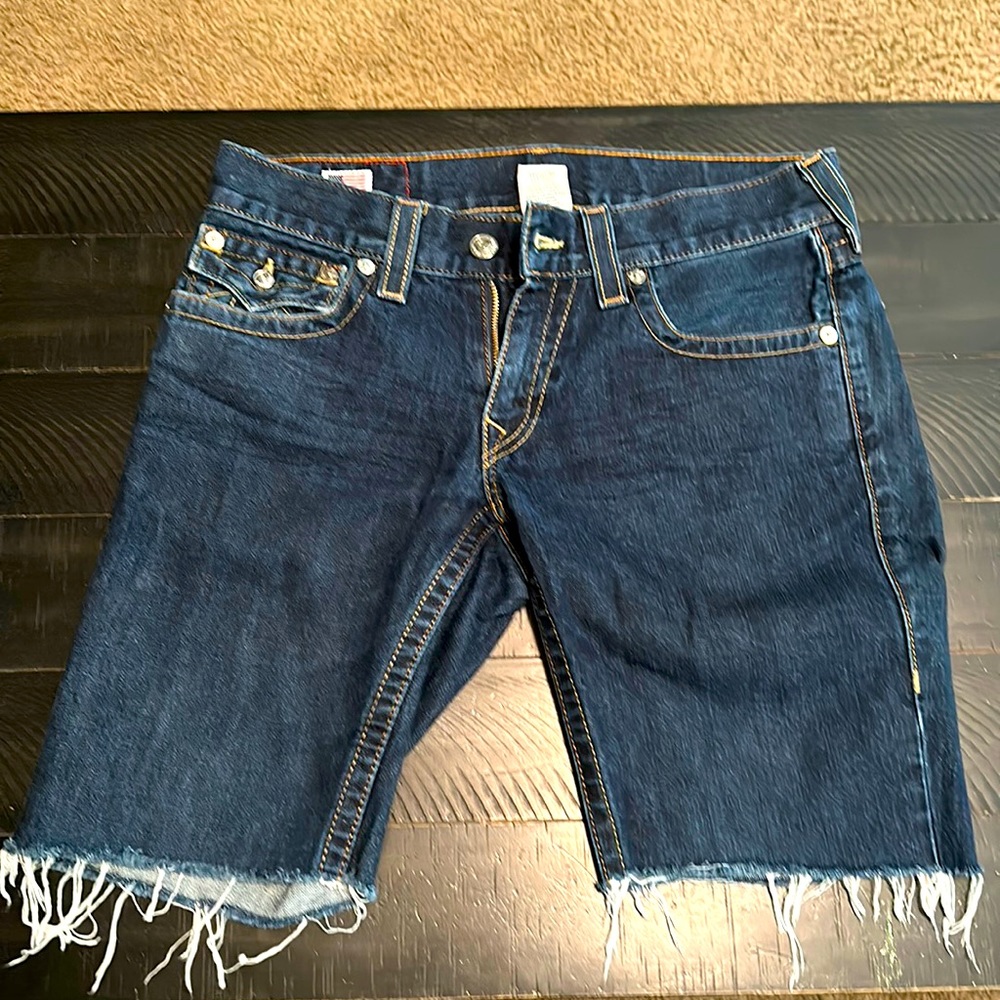 True Religion Shorts New Size US 31